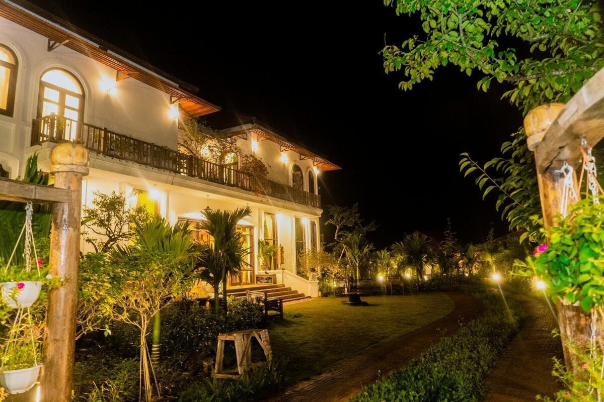 Nha Duoi Hotel Son Tay Екстериор снимка