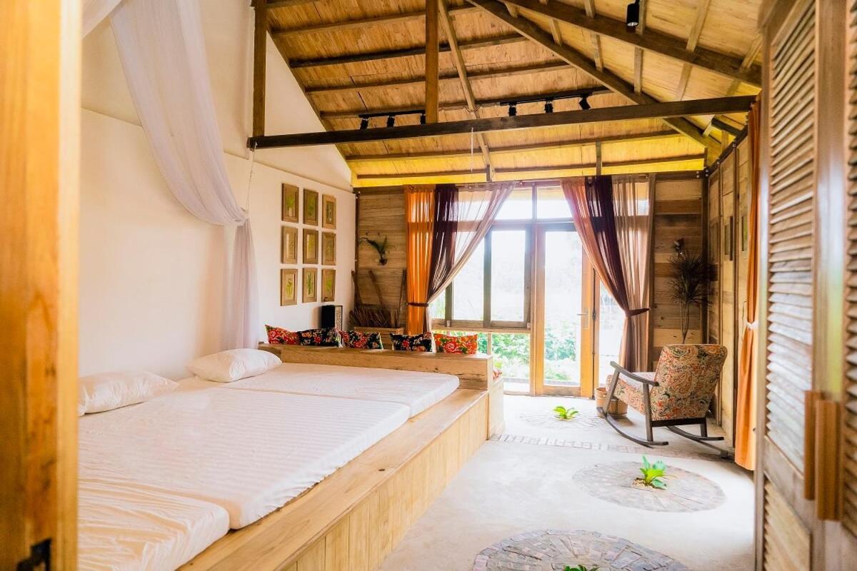 Nha Duoi Hotel Son Tay Екстериор снимка