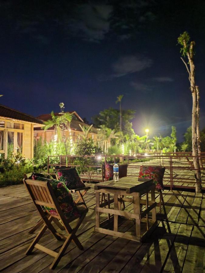 Nha Duoi Hotel Son Tay Екстериор снимка